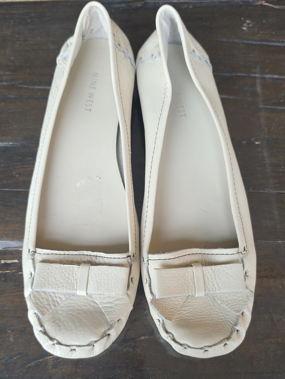 (9.5) Nine West Cream Leather Bow-Front Flats Comfy Classic Office Datenight Wow